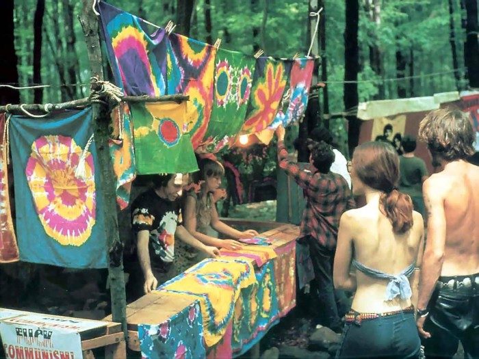 tie and dye hippie woodstock