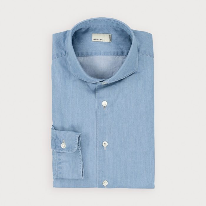chemise bleue denim délavé col cut-away