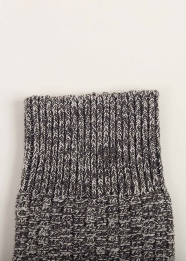 chaussette grise tricot
