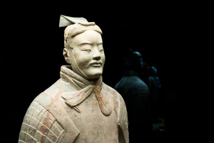 statue soldat chinois en terre cuite